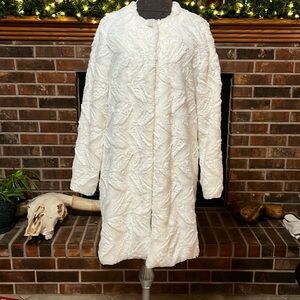 NWOT White Faux Fur Fever Dress Jacket